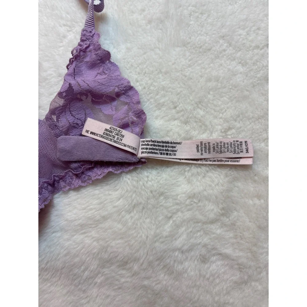 Victorias Secret Purple Floral Lace Wireless Padded Plunge Bra 34C 422426-QCJ